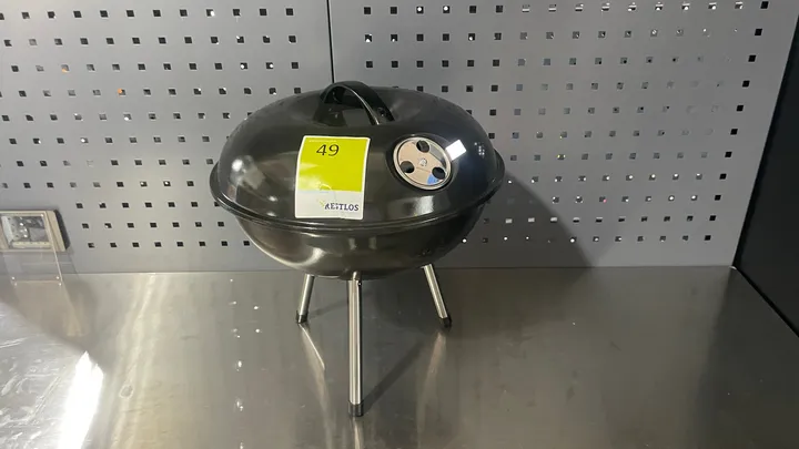 Kompakter Kugelgrill mit Deckel